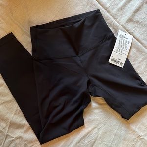 NWT Lululemon wunder train HR tight 25” leggings